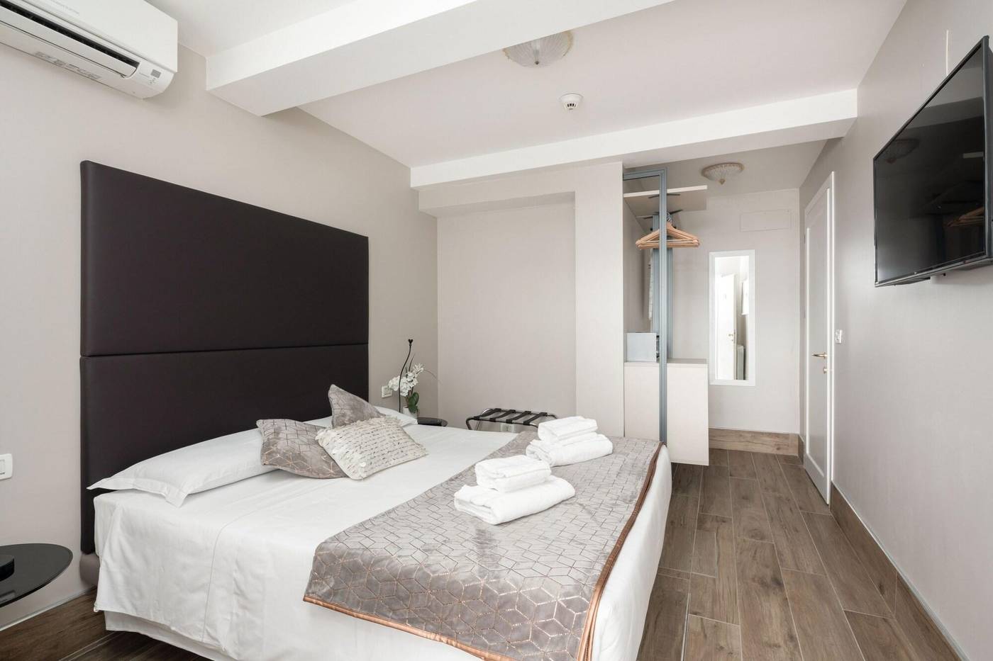 Hotel-Herion-Room-21