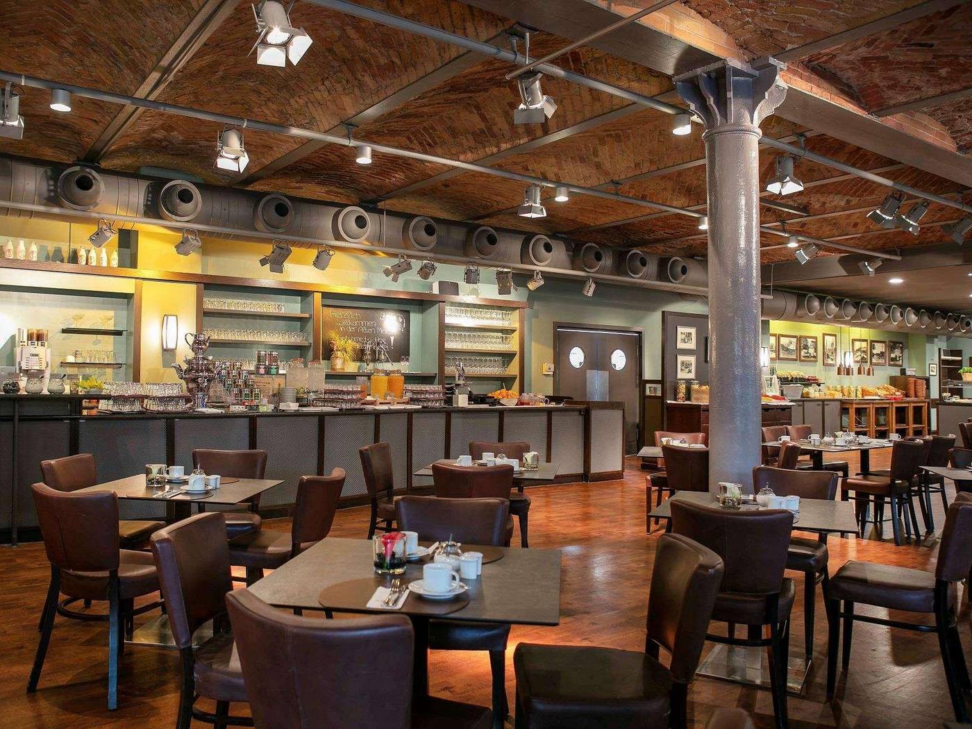 Ameron-Abion-Spreebogen-Waterside-Restaurant-38