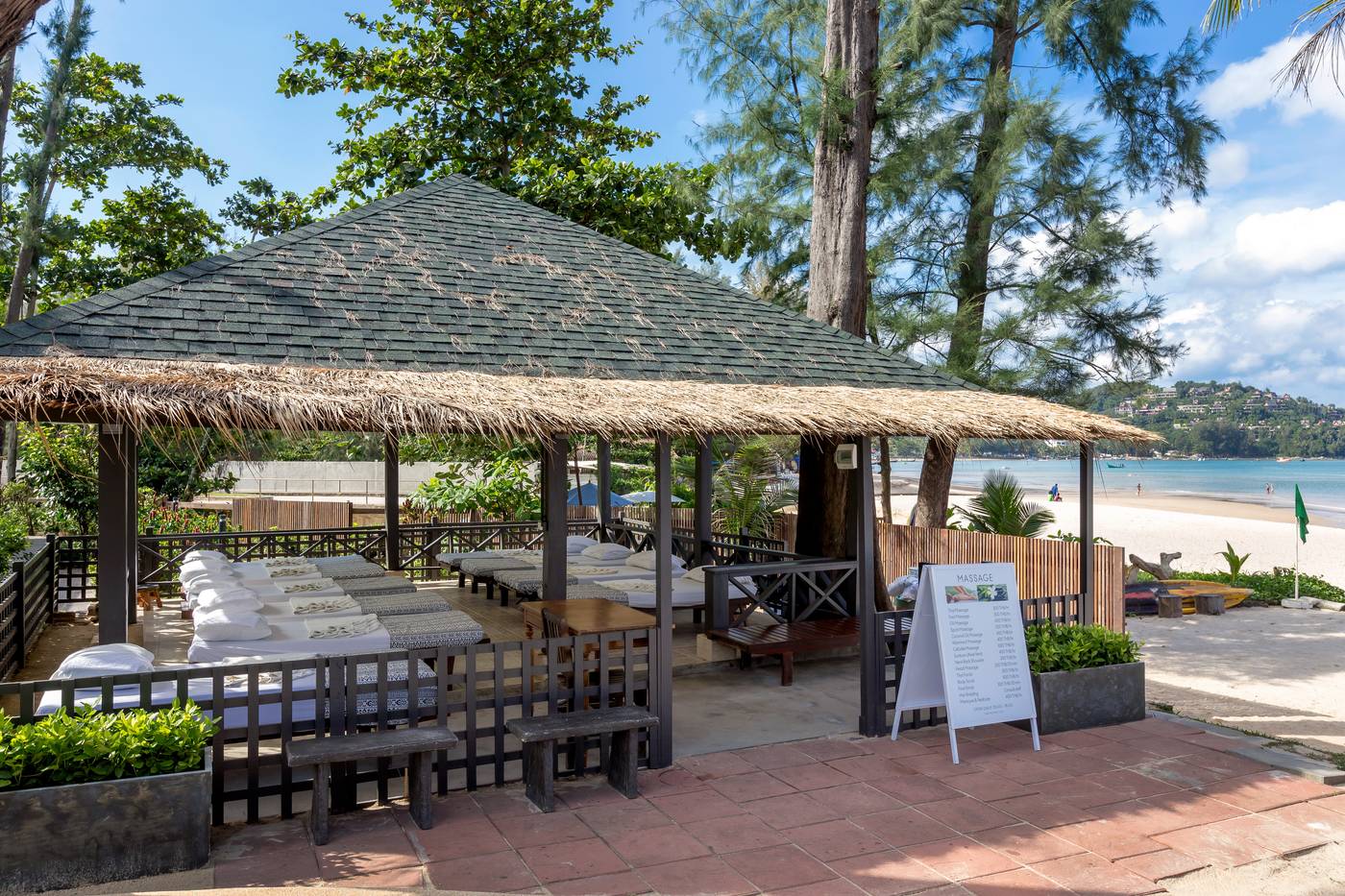 Sunwing-Bangtao-Beach-Sports-and-Entertainment-16