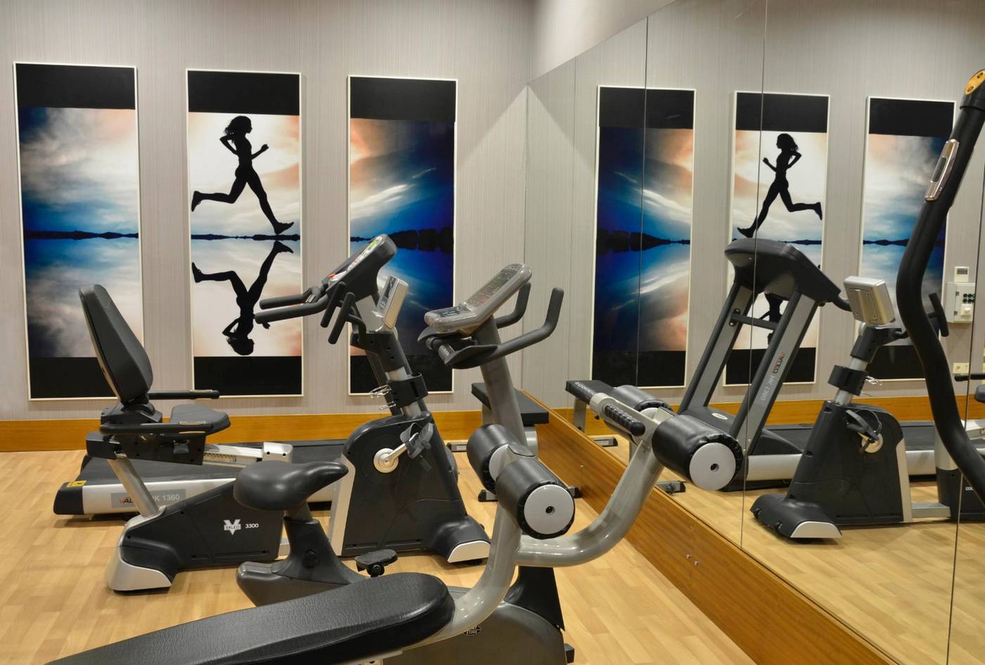 Port-Side-Resort-Sports-and-Entertainment-34