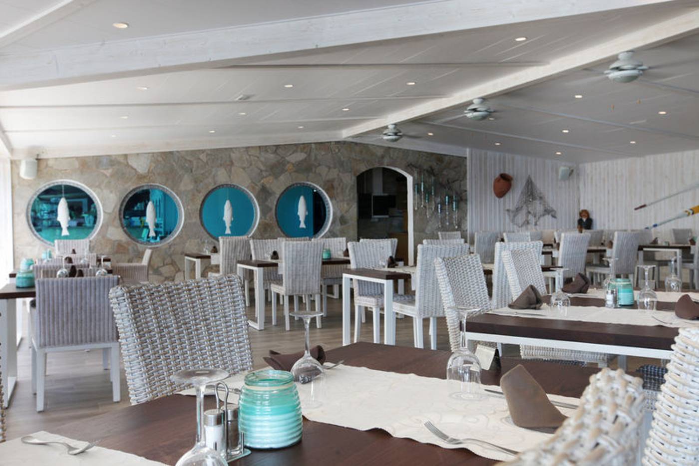 Giverola-Resort-Restaurant-30