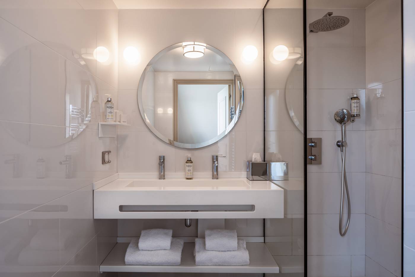 Royal-Garden-Champs-Elysees-Room-47