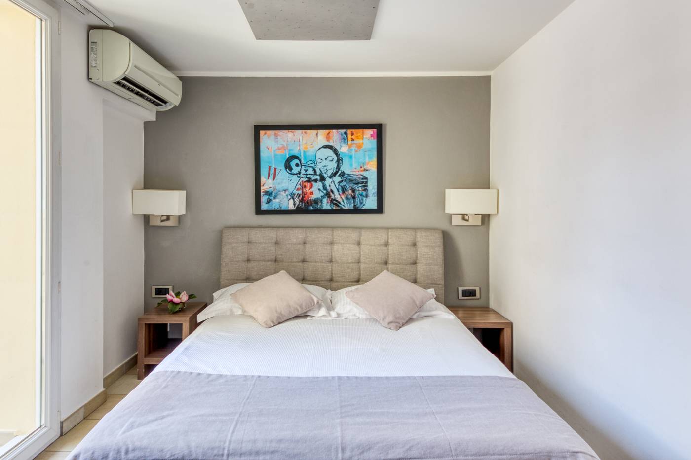 La-Villa-d-Elsa-Room-2