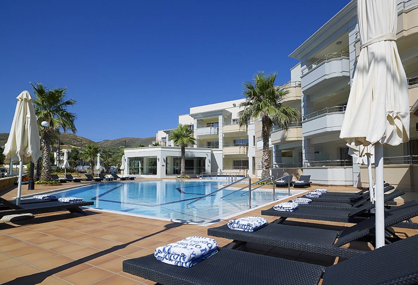 Molos-Bay-Pool-1