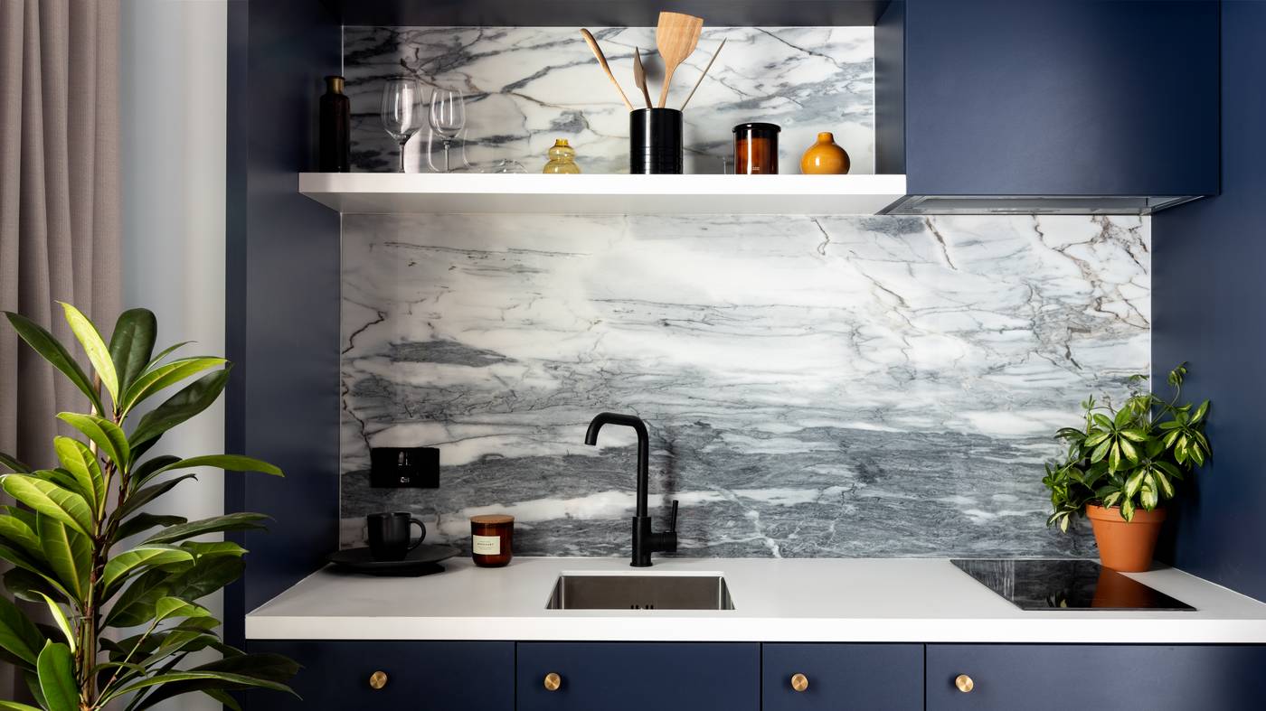 Beckett-Locke--North-Docks-Room-15