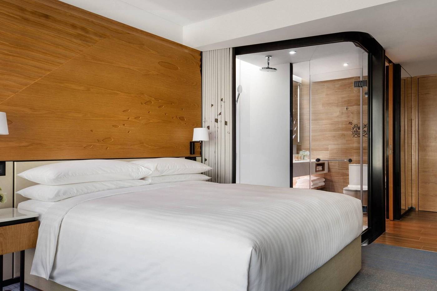 Hong-Kong-Ocean-Park-Marriott-Hotel-Room-26