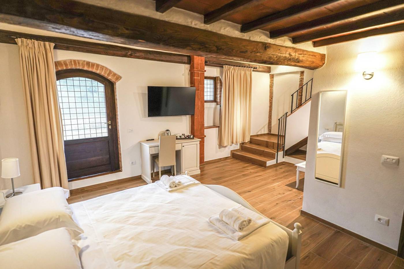 Borgo-Il-Poggiaccio-Room-25
