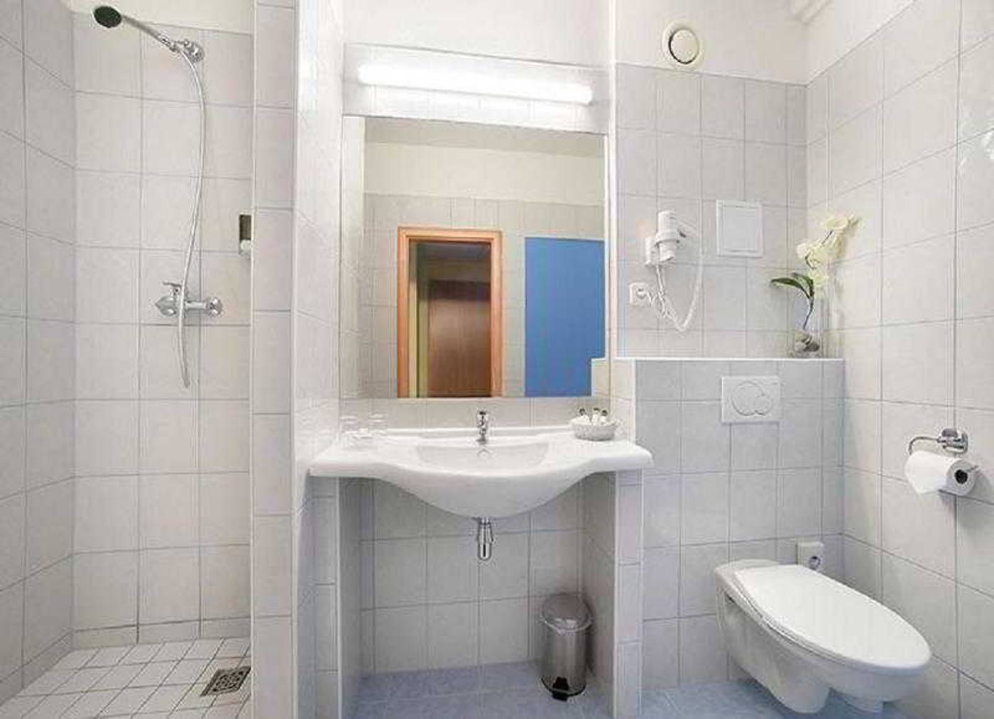 Austria-Suites-Room-7