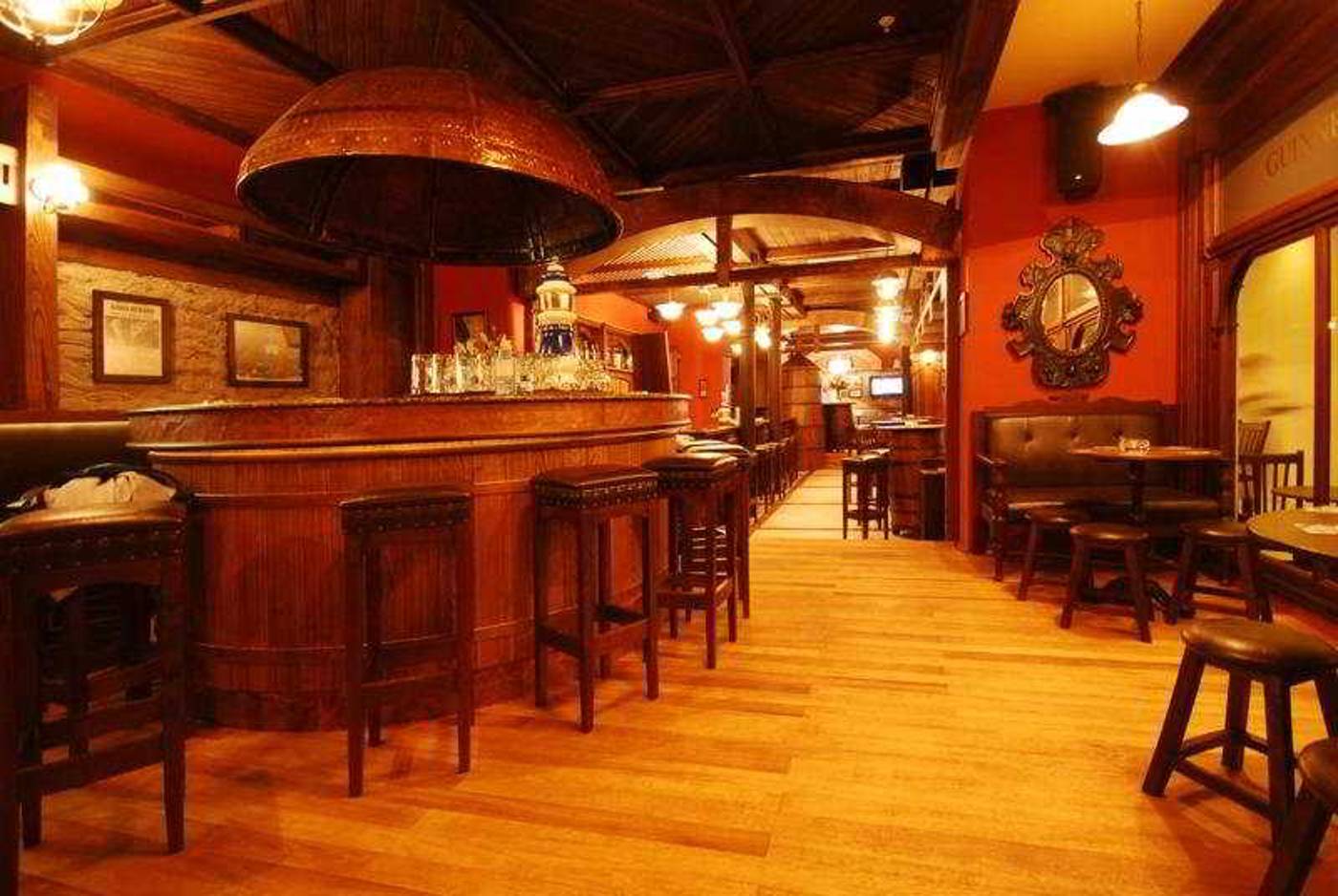 Goldcity-Hotel-Bar-44