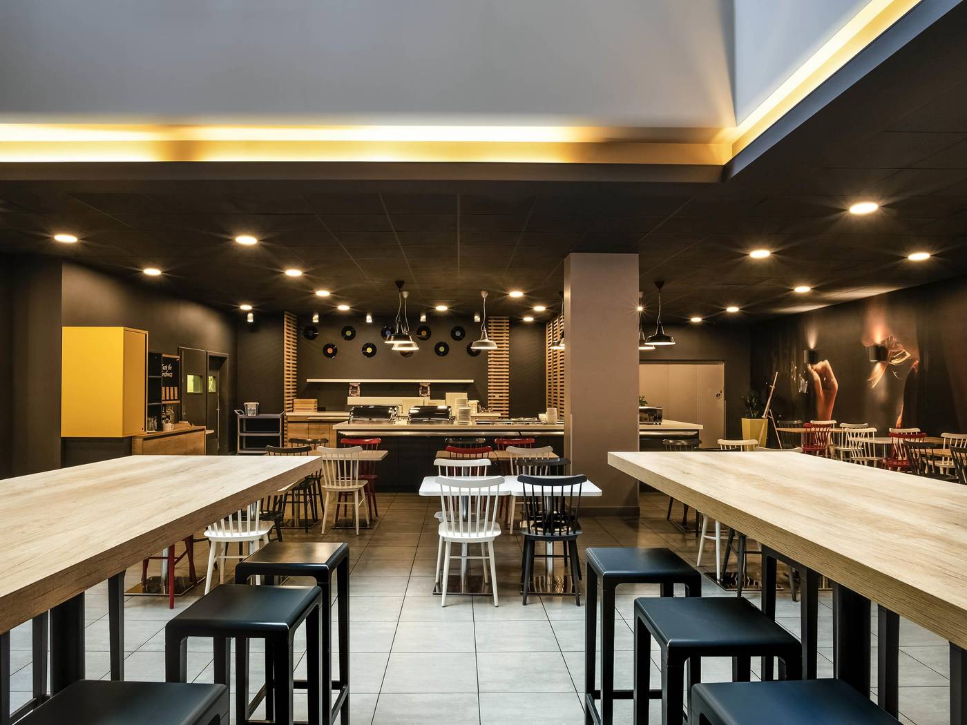 Ibis-Praha-Old-Town-Restaurant-20