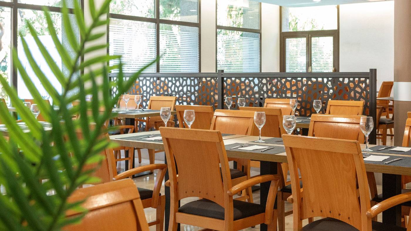 MedPlaya-Hotel-Monterrey-Restaurant-18