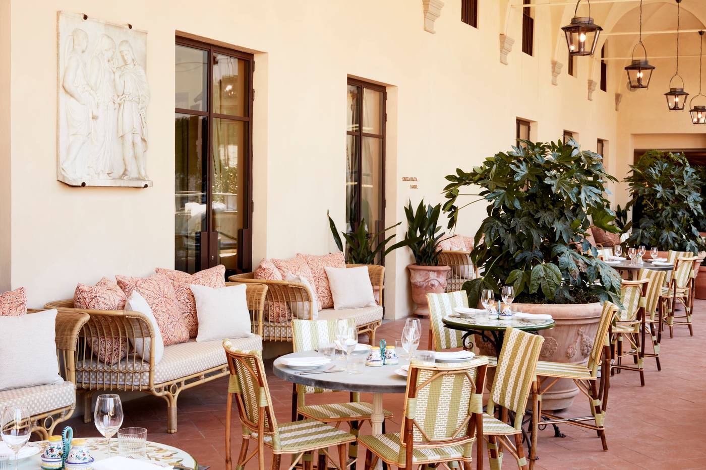 Hotel-Residence-Palazzo-Ricasoli-Restaurant-40