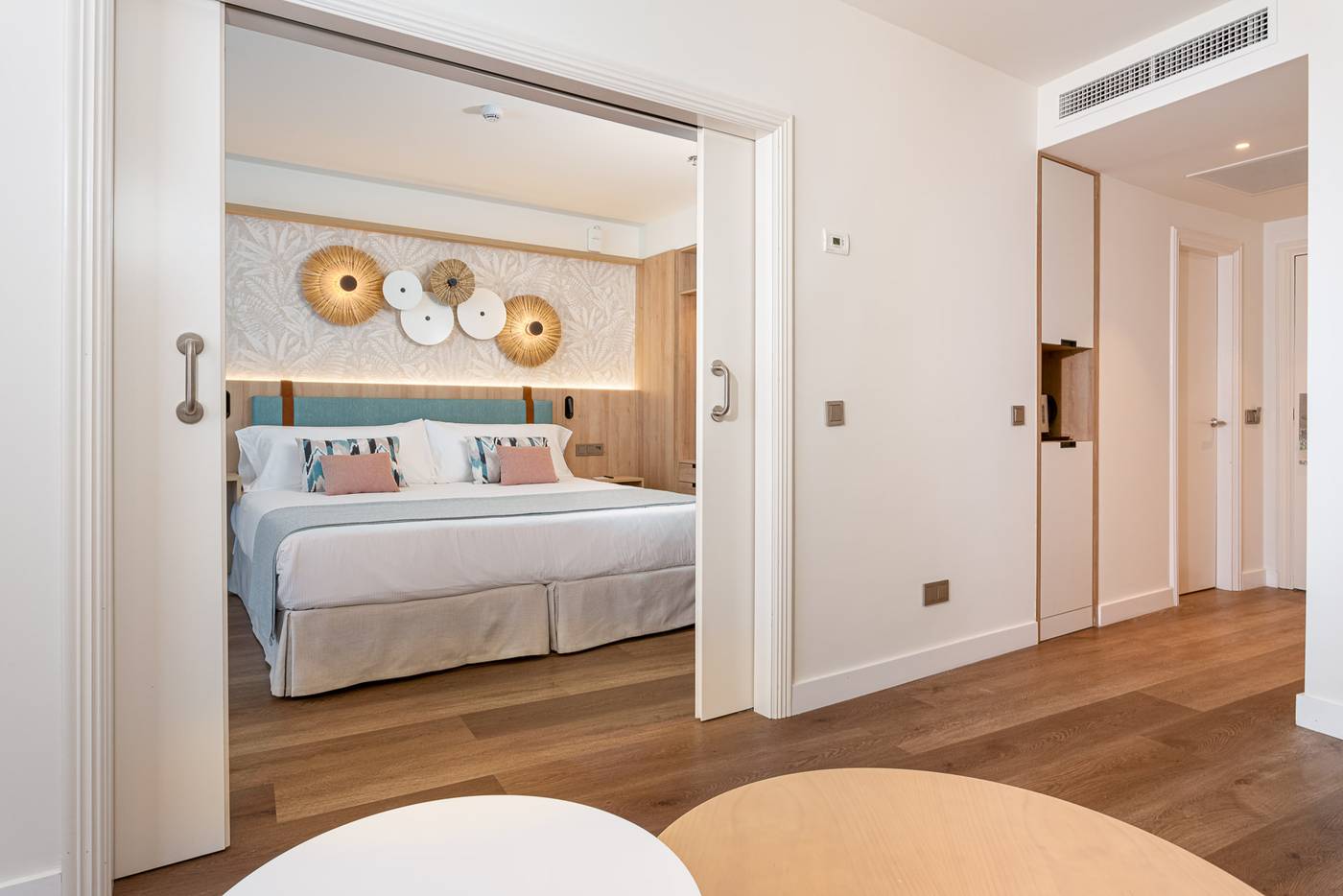 Mediterranean-Palace-Hotel-Room-15