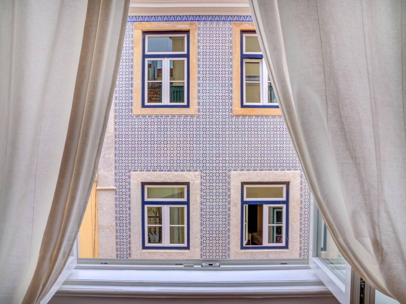 Solar-Dos-Poetas-Room-68