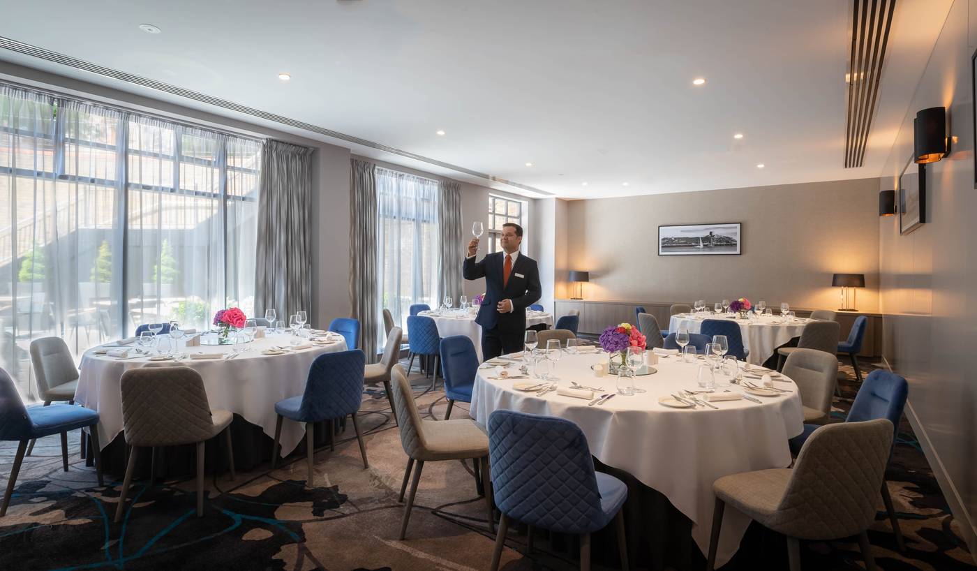 Clayton-Hotel-Ballsbridge-Restaurant-8