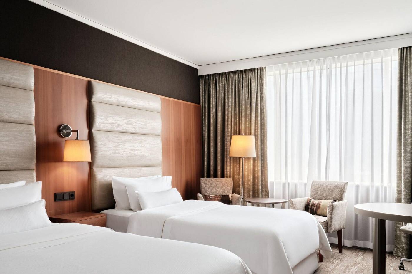 The-Westin-Warsaw-Room-42