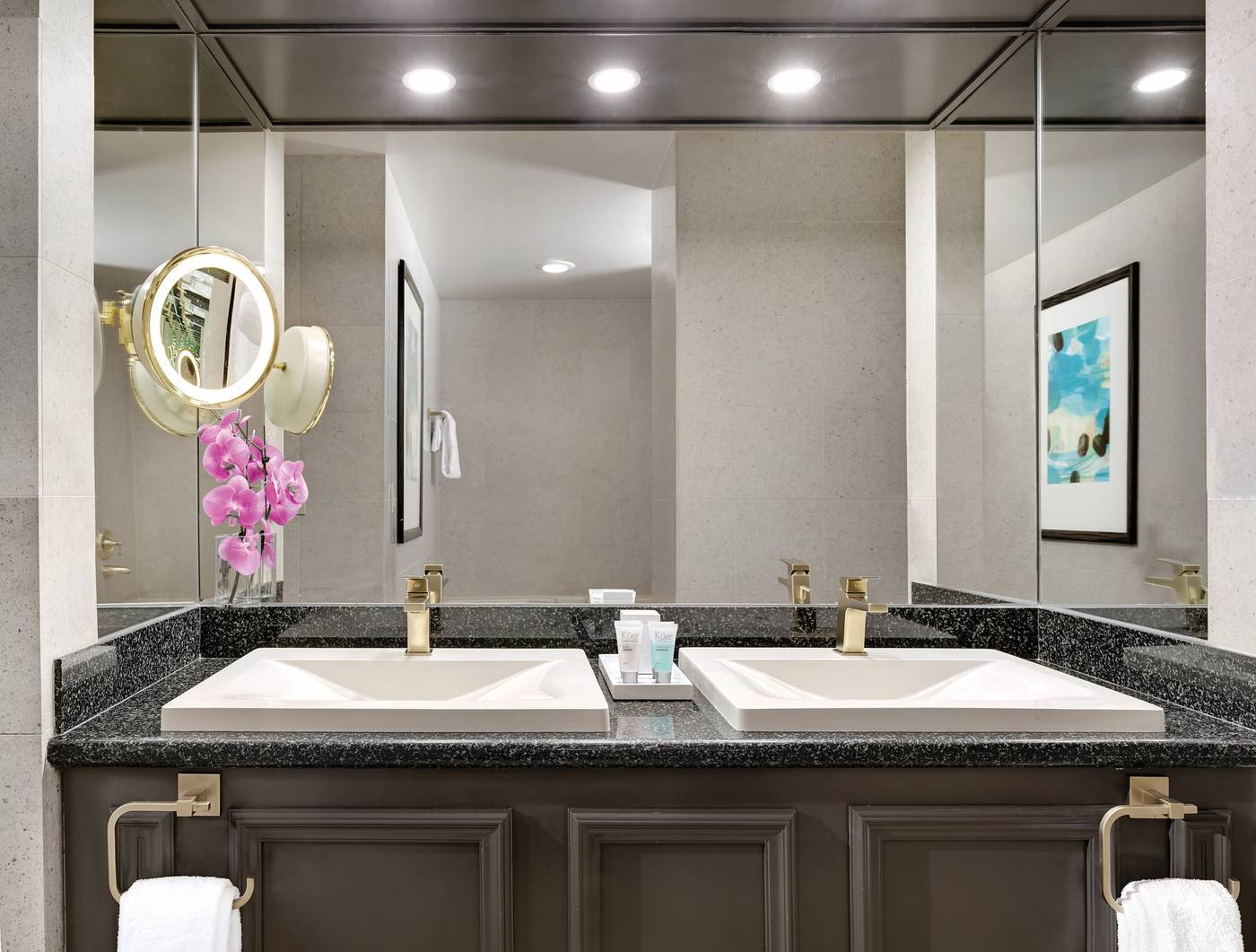 Luxor-Hotel-and-Casino-Room-41