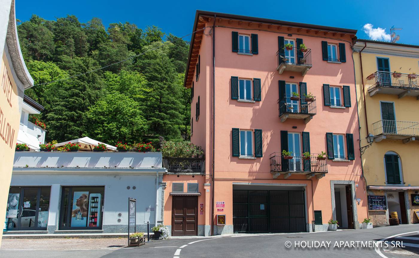 Diamond Apartments-Italy-Bellagio-Lobby-5