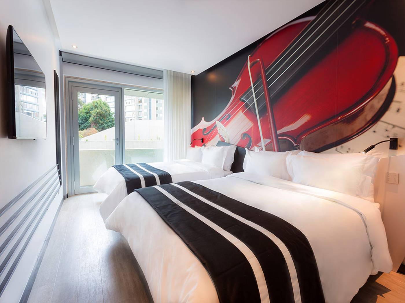 HF-Fenix-Music-Room-4