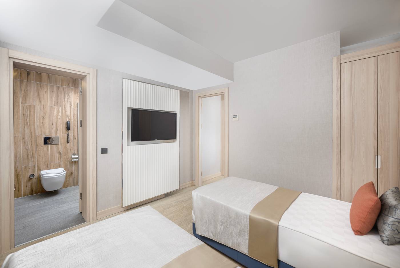 Nashira-Resort-Hotel---Aqua-Spa-Room-51