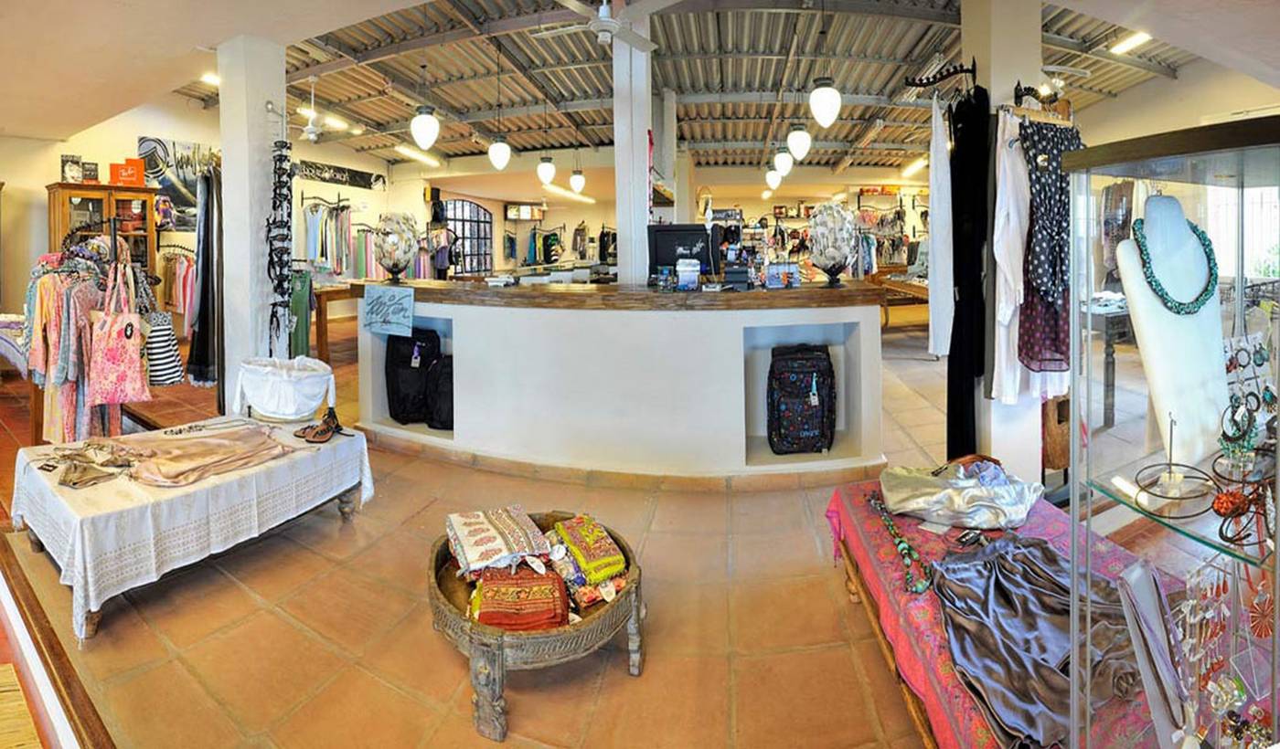 Hotel-100--Fun-Sports-and-Entertainment-53