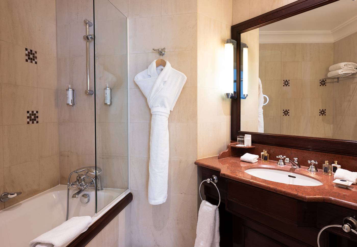 Hotel-Signature-Saint-Germain-des-Pres-Room-50