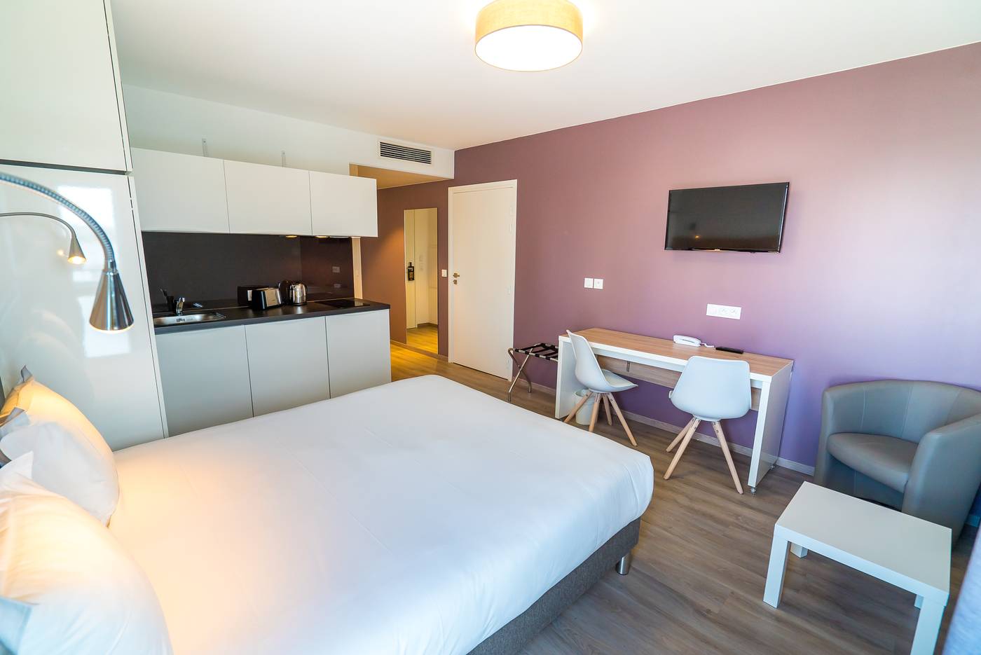 All-Suites-Choisy-Le-Roi-Room-24