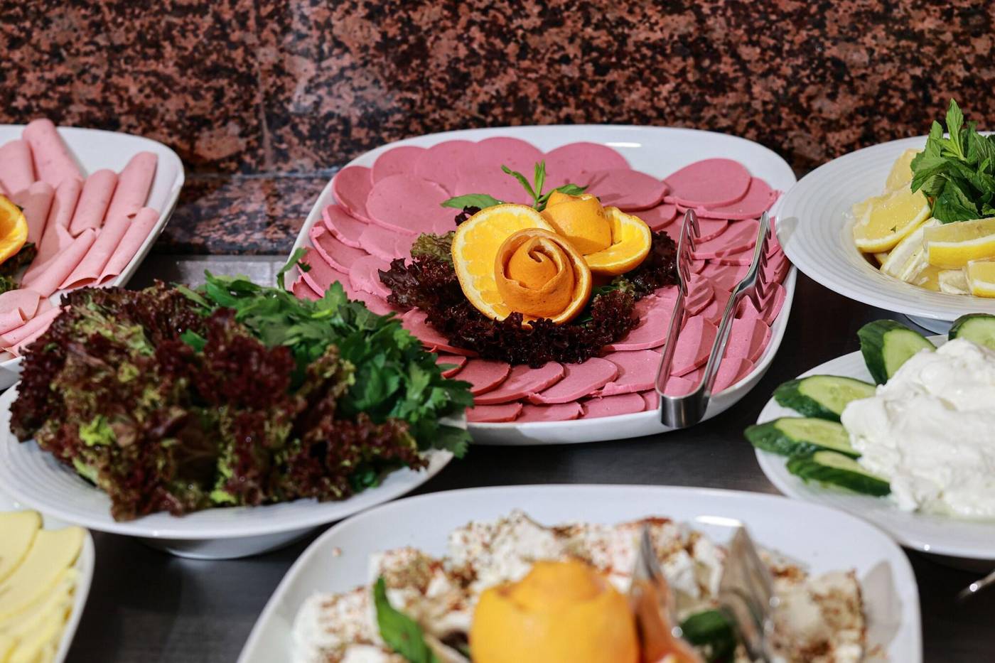 Golden-Park-Restaurant-33