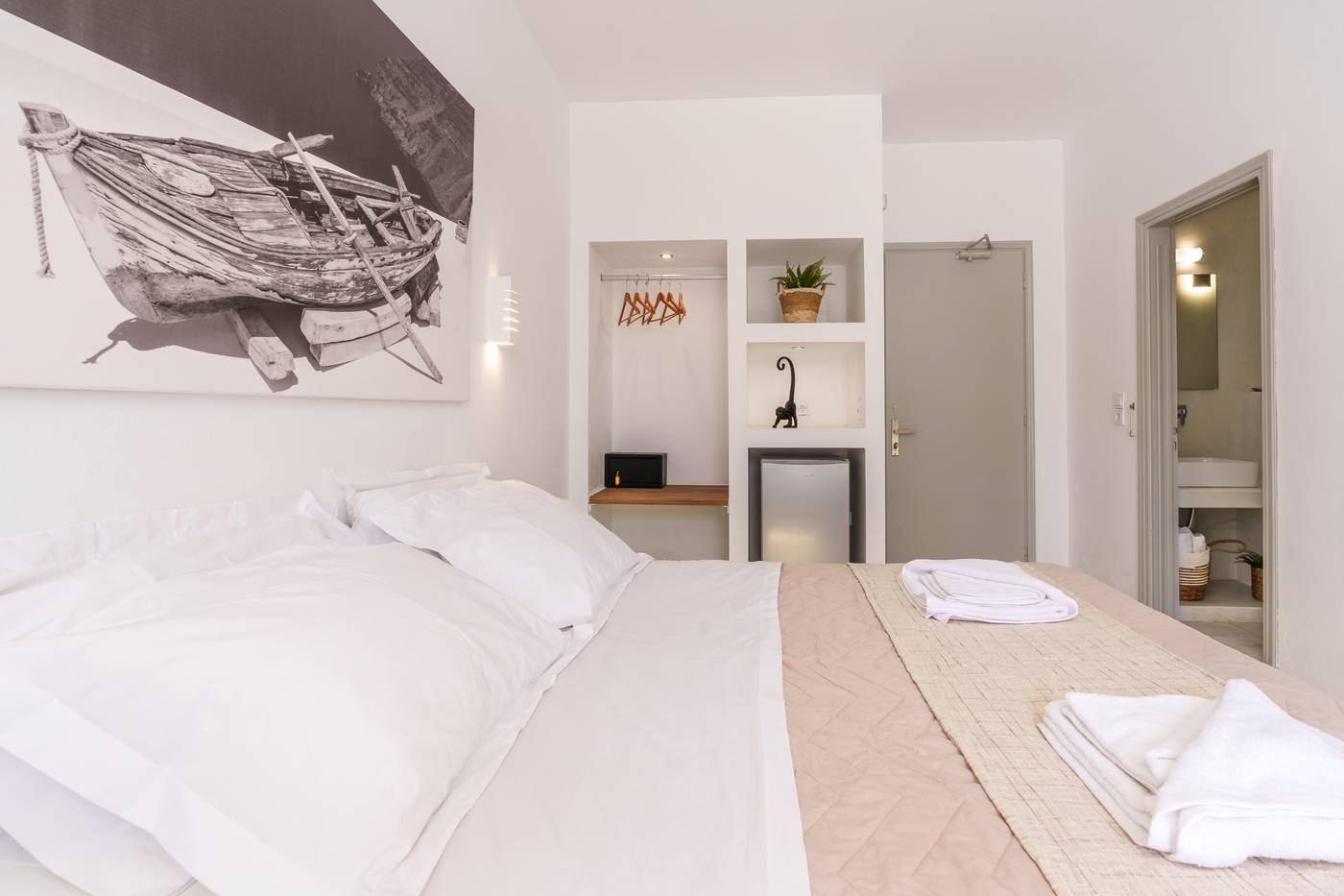 Sandy-s-Paradise-Infinity-Room-25