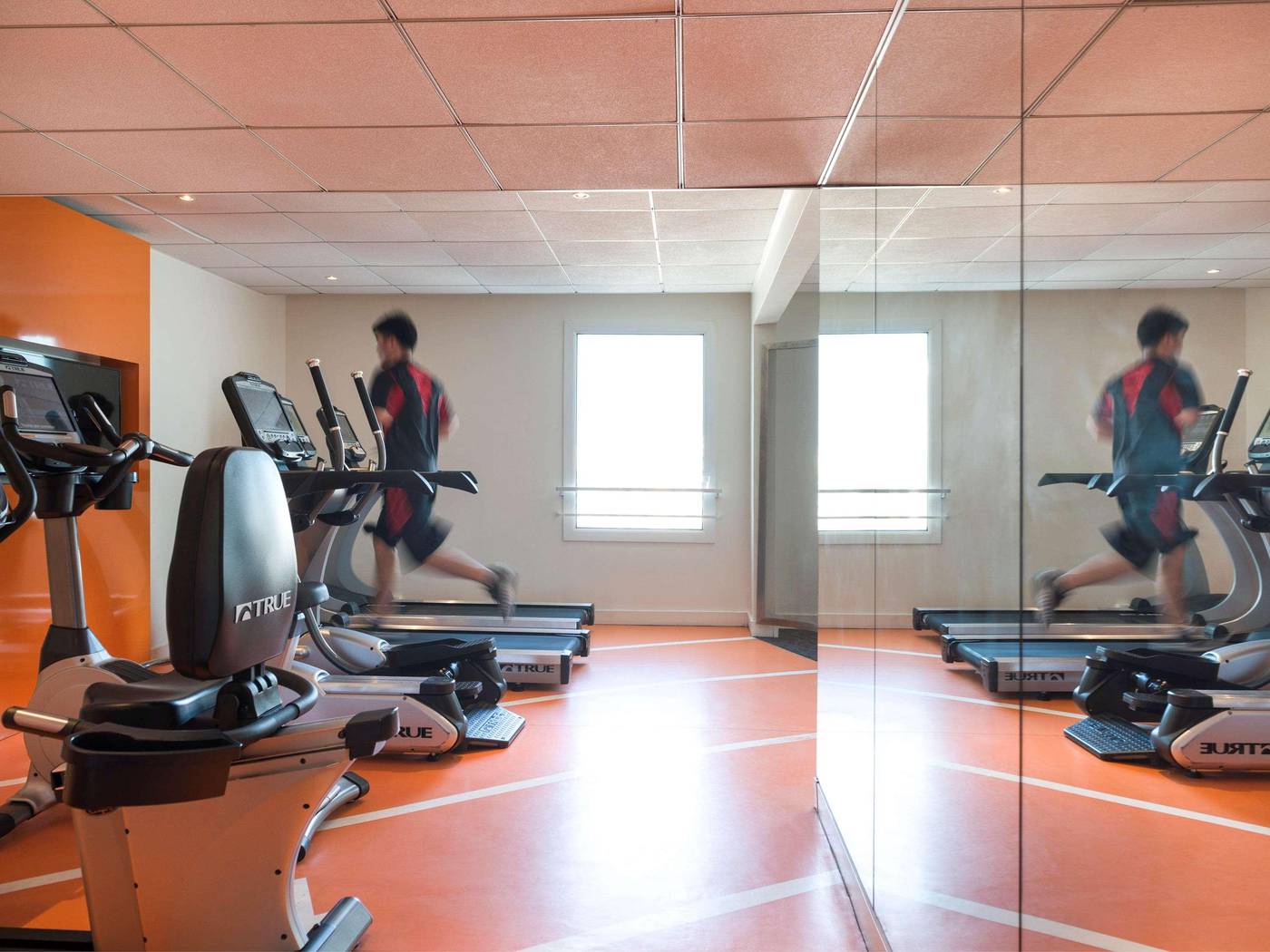 Novotel-Paris-Est-Sports-and-Entertainment-96