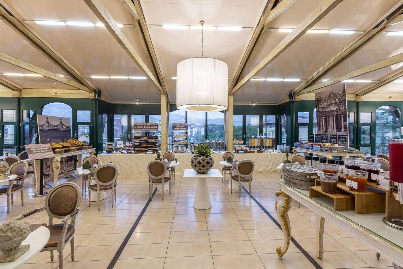 Columbia-Charming-Spa-Restaurant-25