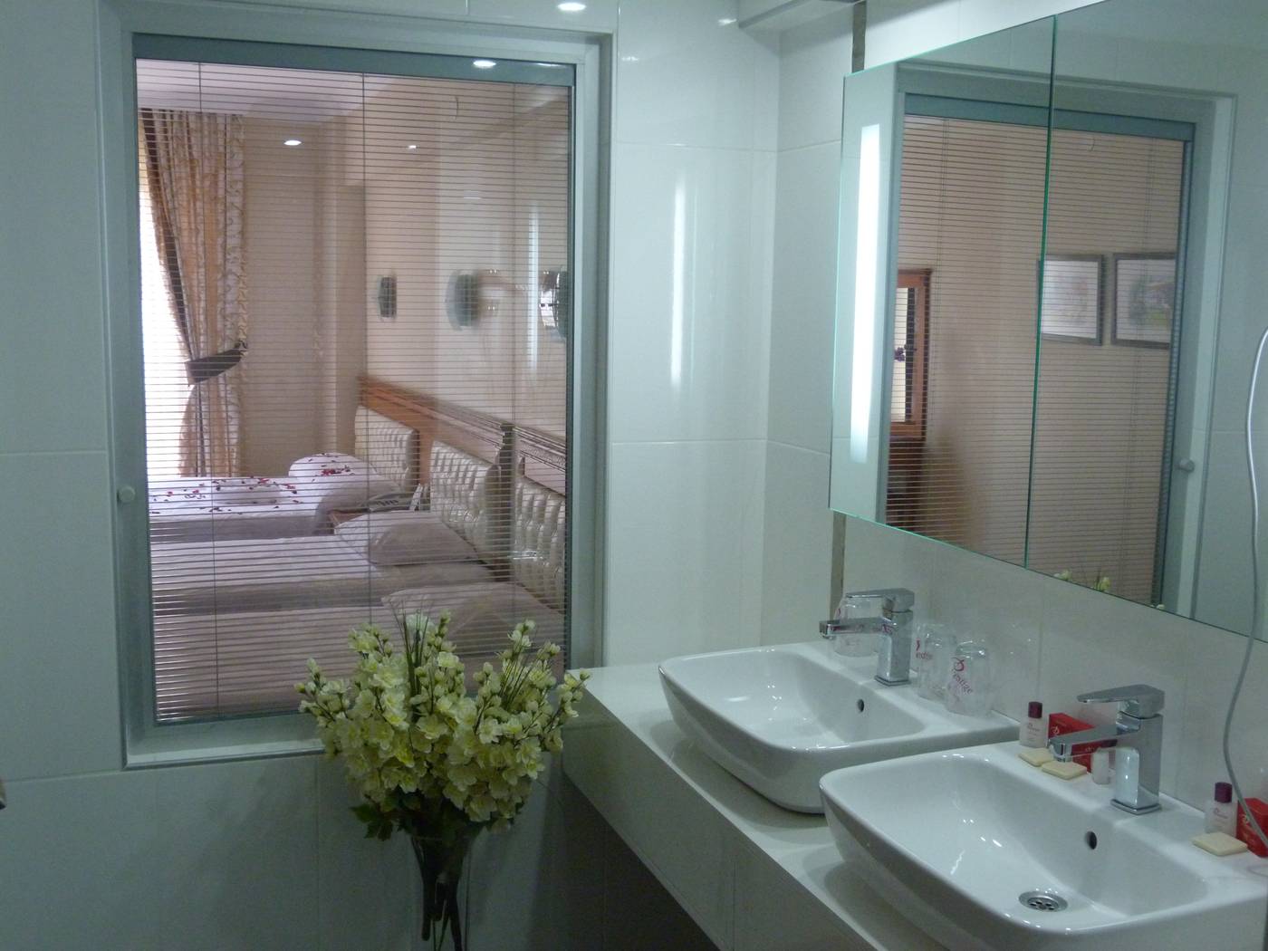 Prestige-Hotel-Old-City-Room-56