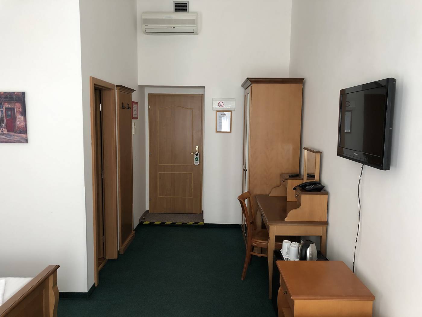 Brezina-Room-22