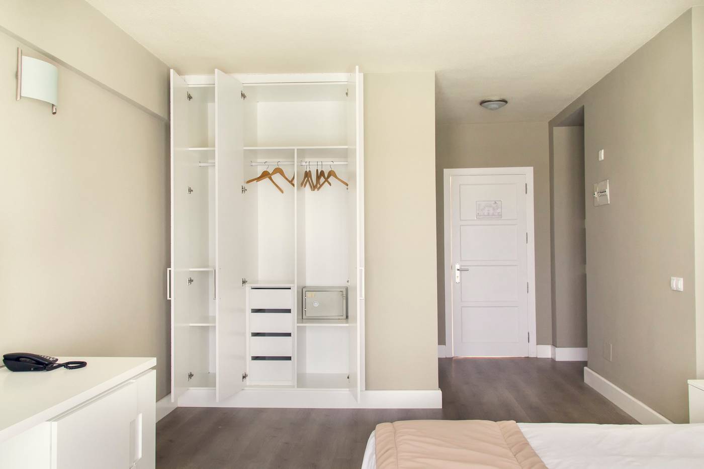 Apartamentos-LIVVO-Morromar-Room-28