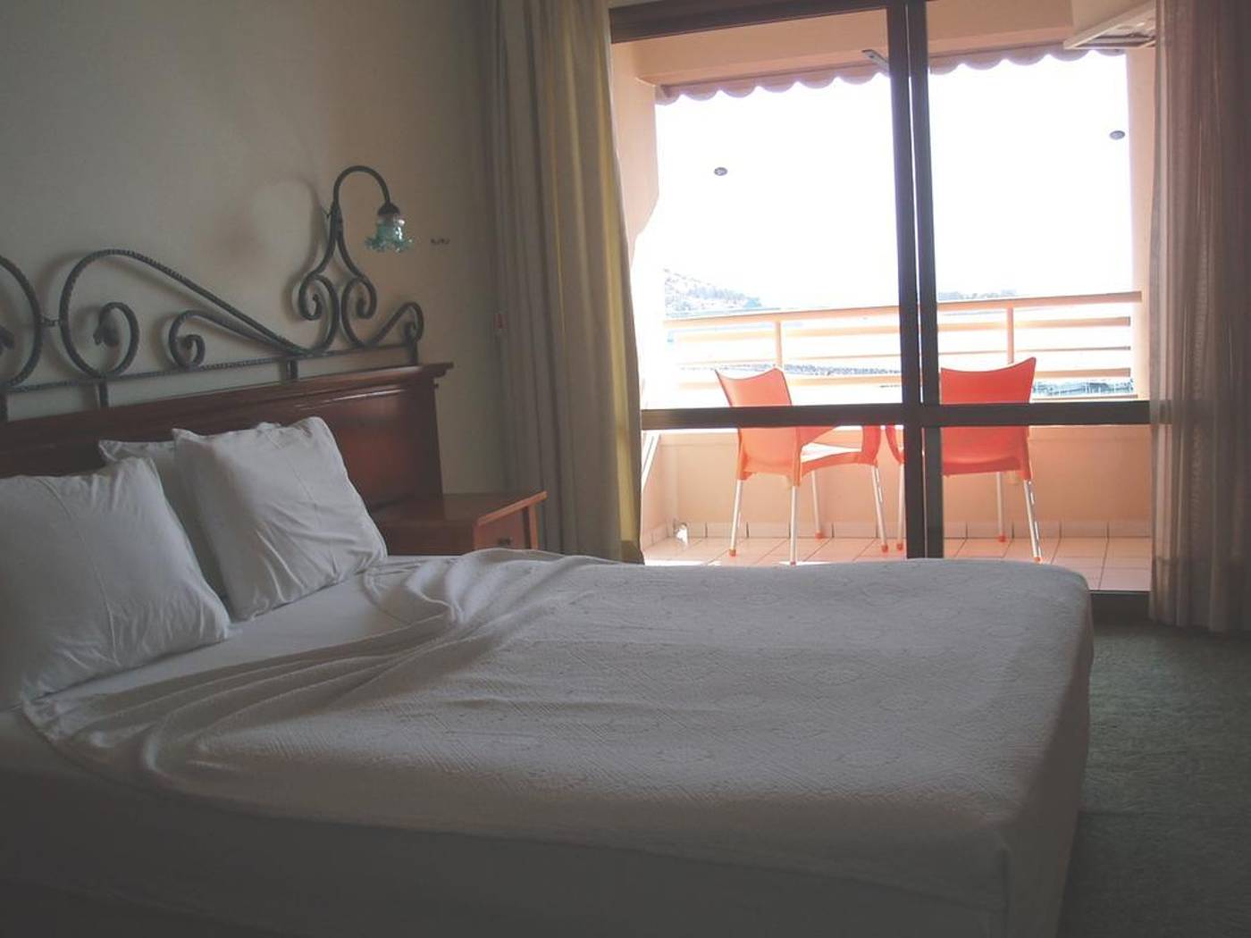 Suhan-Seaport-Hotel-Room-14