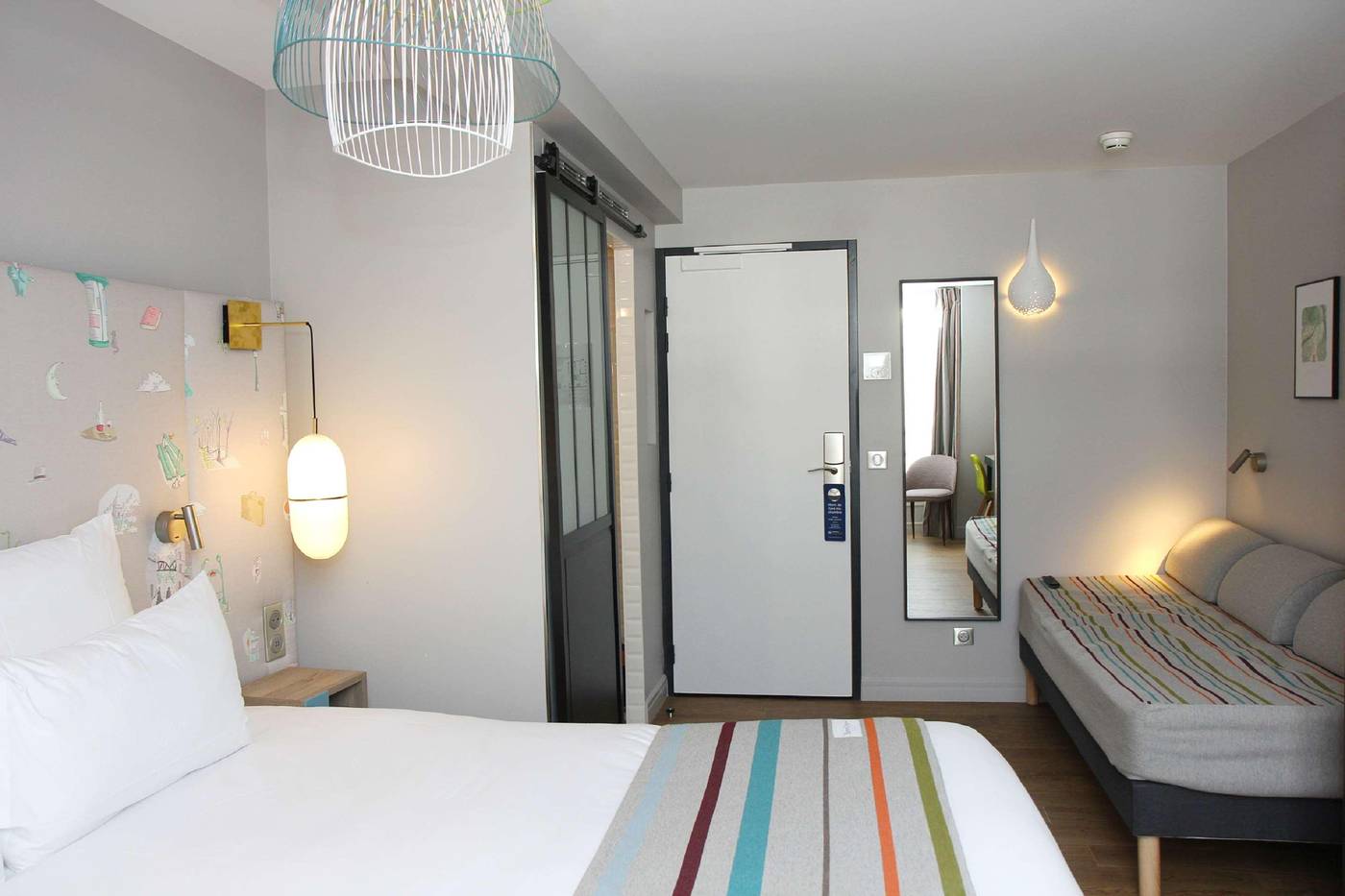 Hotel-Litteraire-Marcel-Ayme--BW-Premier-Collectio-General-view-25