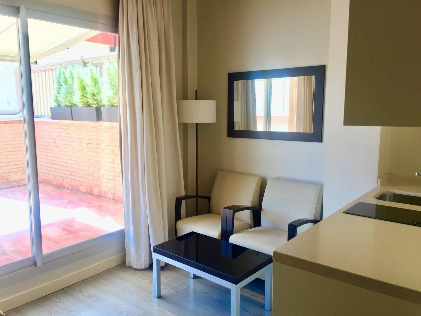 Suites-Viena-Plaza-de-Espa----a-Room-21