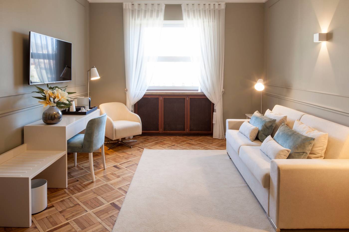 Luzeiros-Suites-Room-13