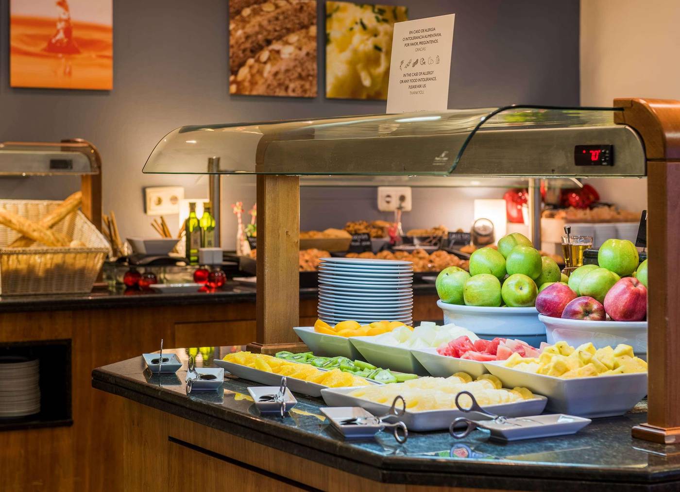 Hotel-Madrid-Centro-Affiliated-by-Melia-Restaurant-28