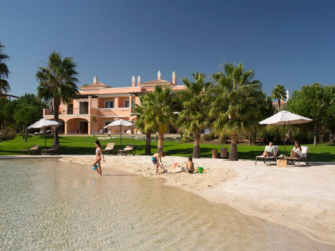 Cascade-Wellness---Lifestyle-Resort-Pool-4