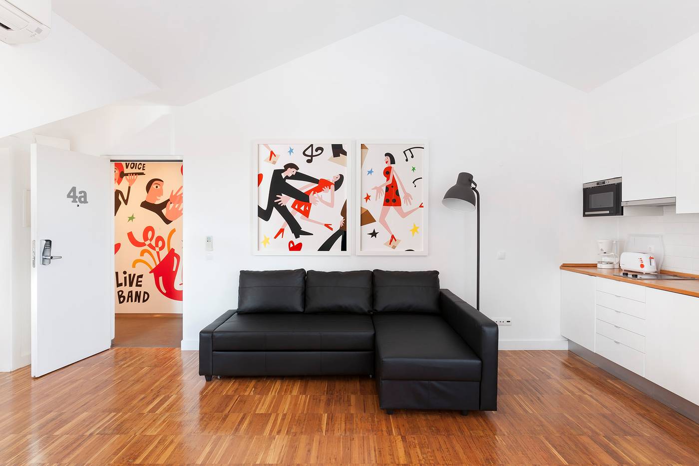 Hello-Lisbon-Bairro-Alto-Room-21