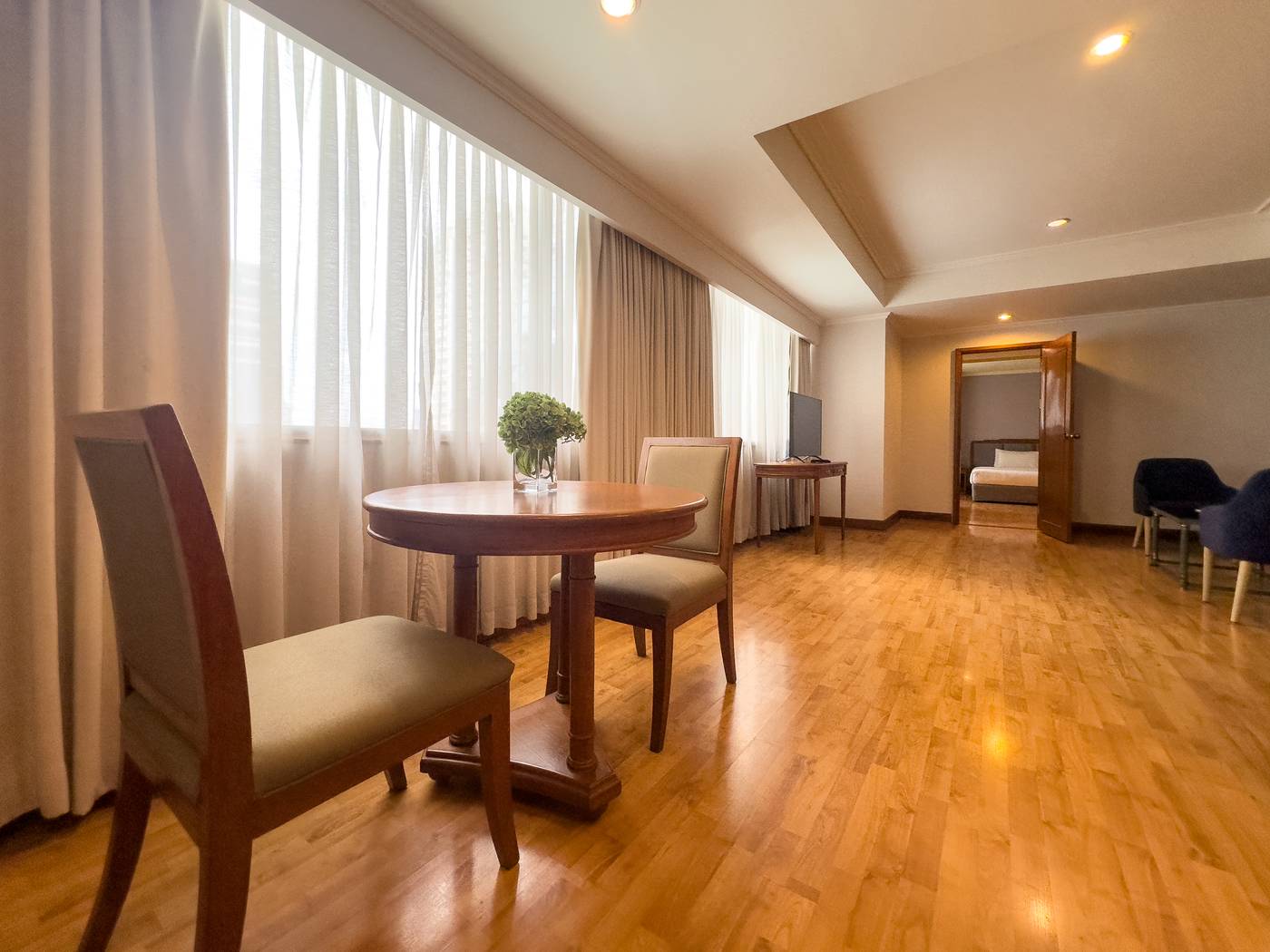 Rembrandt-Residences-Bangkok-Room-28