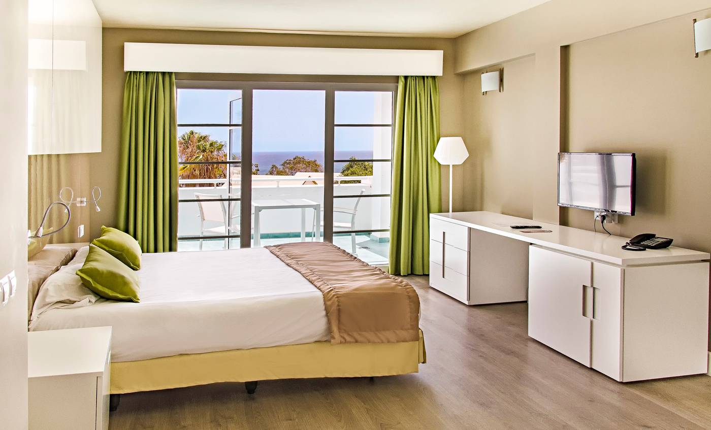 Apartamentos-LIVVO-Morromar-Room-20