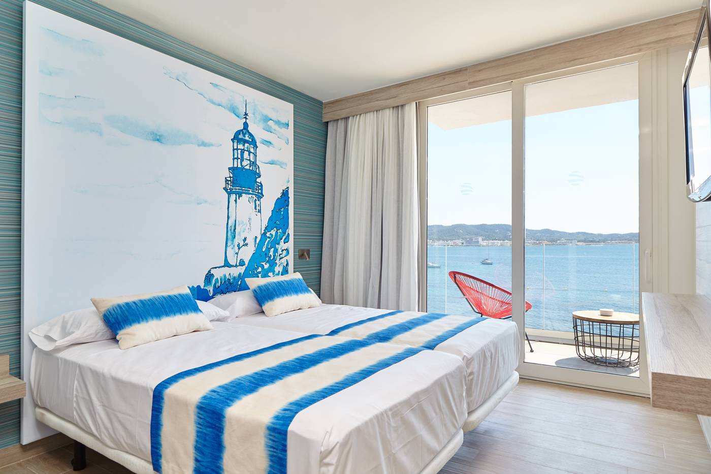 Sol-Bahia-Ibiza-Suites-Room-15