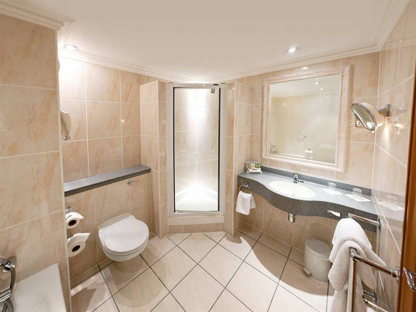 Riu-Plaza-The-Gresham-Dublin-Room-47