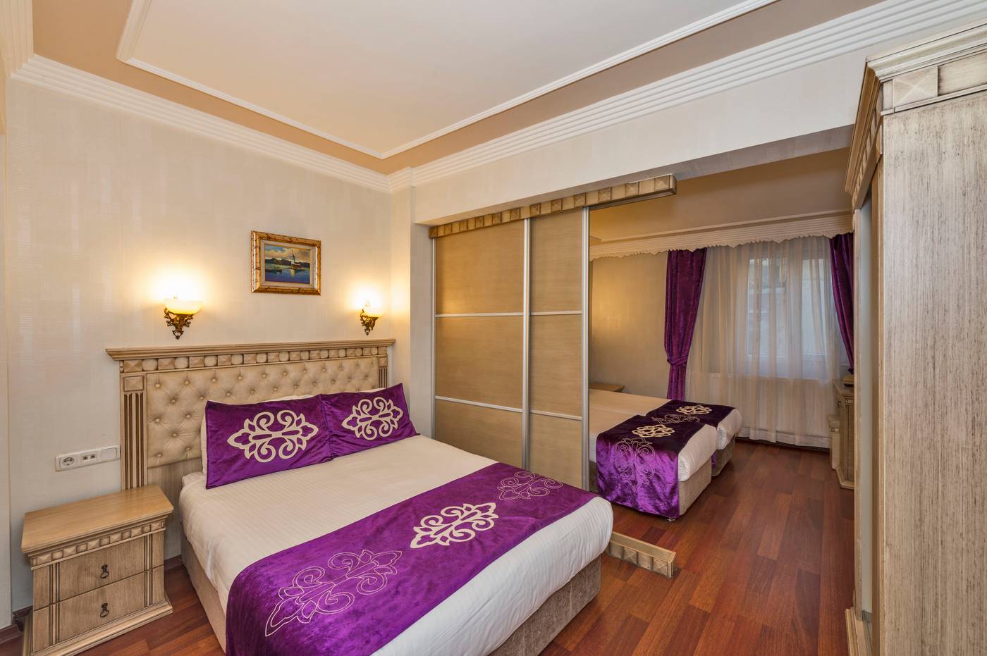 Istanbul-Holiday-Hotel-Room-14