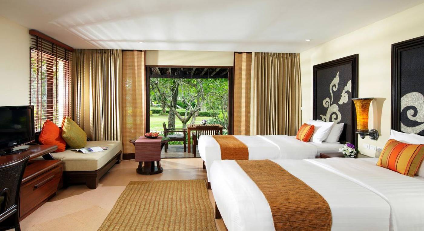 Movenpick Resort & Spa Karon Beach Phuket