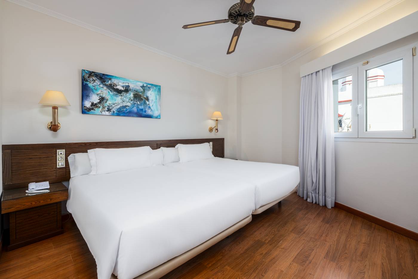 Spa-Senator-Cadiz-Room-7