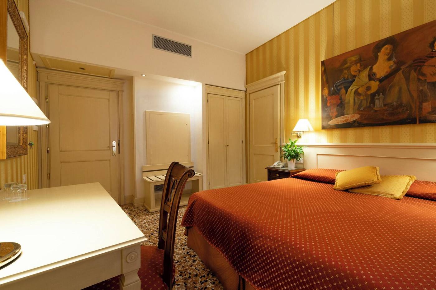 Bella-Venezia-Room-21