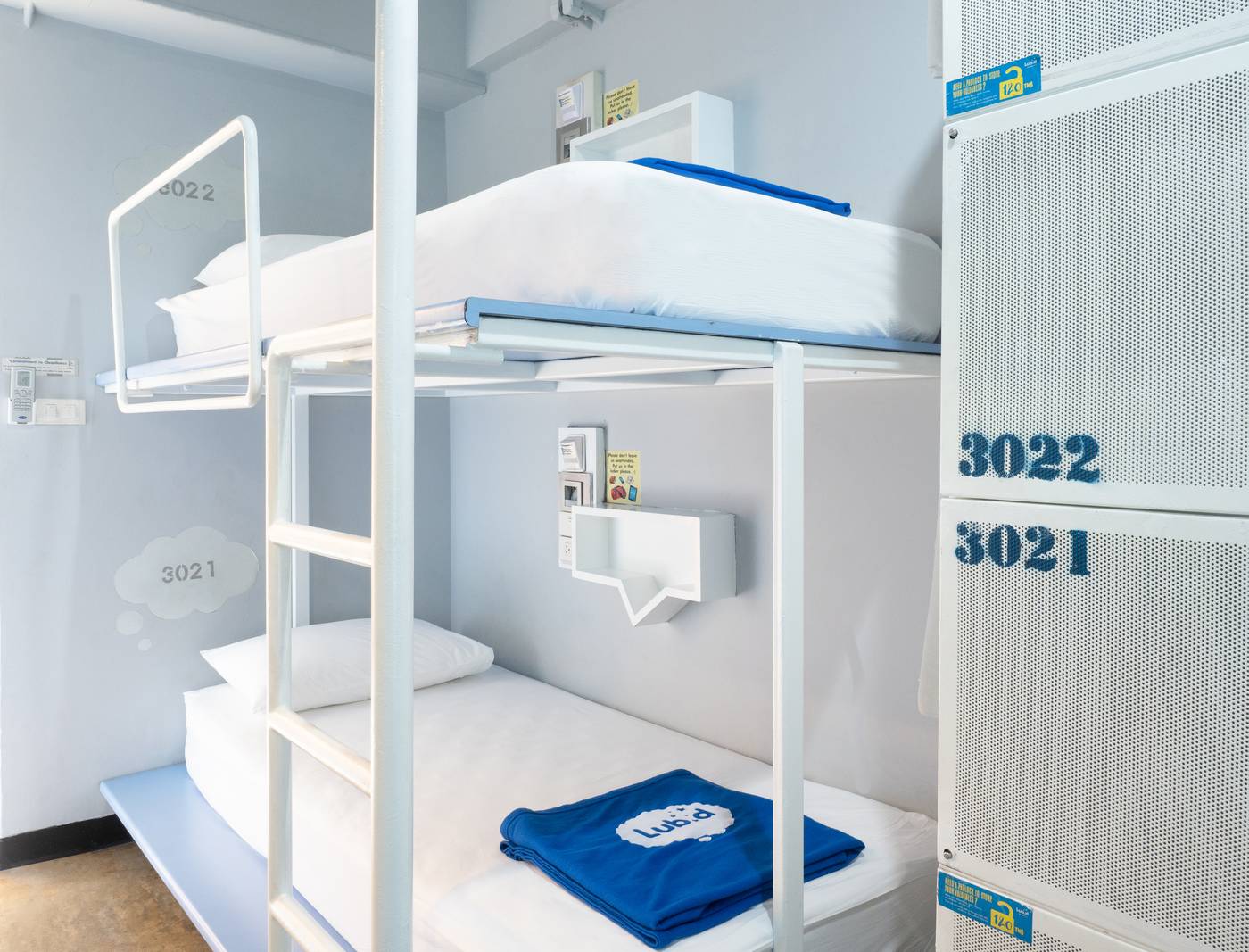 Lub-d-Bangkok-Siam-Hostel-Room-8